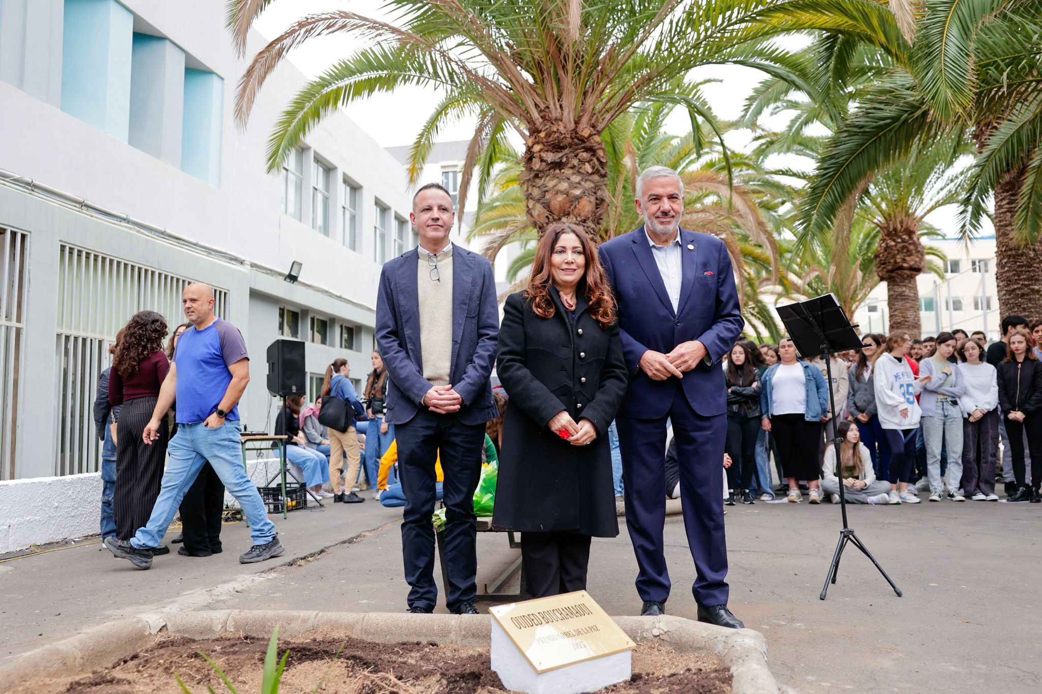 La visita de Ouided Bouchamaoui al IES Peréz Galdós, en imágenes