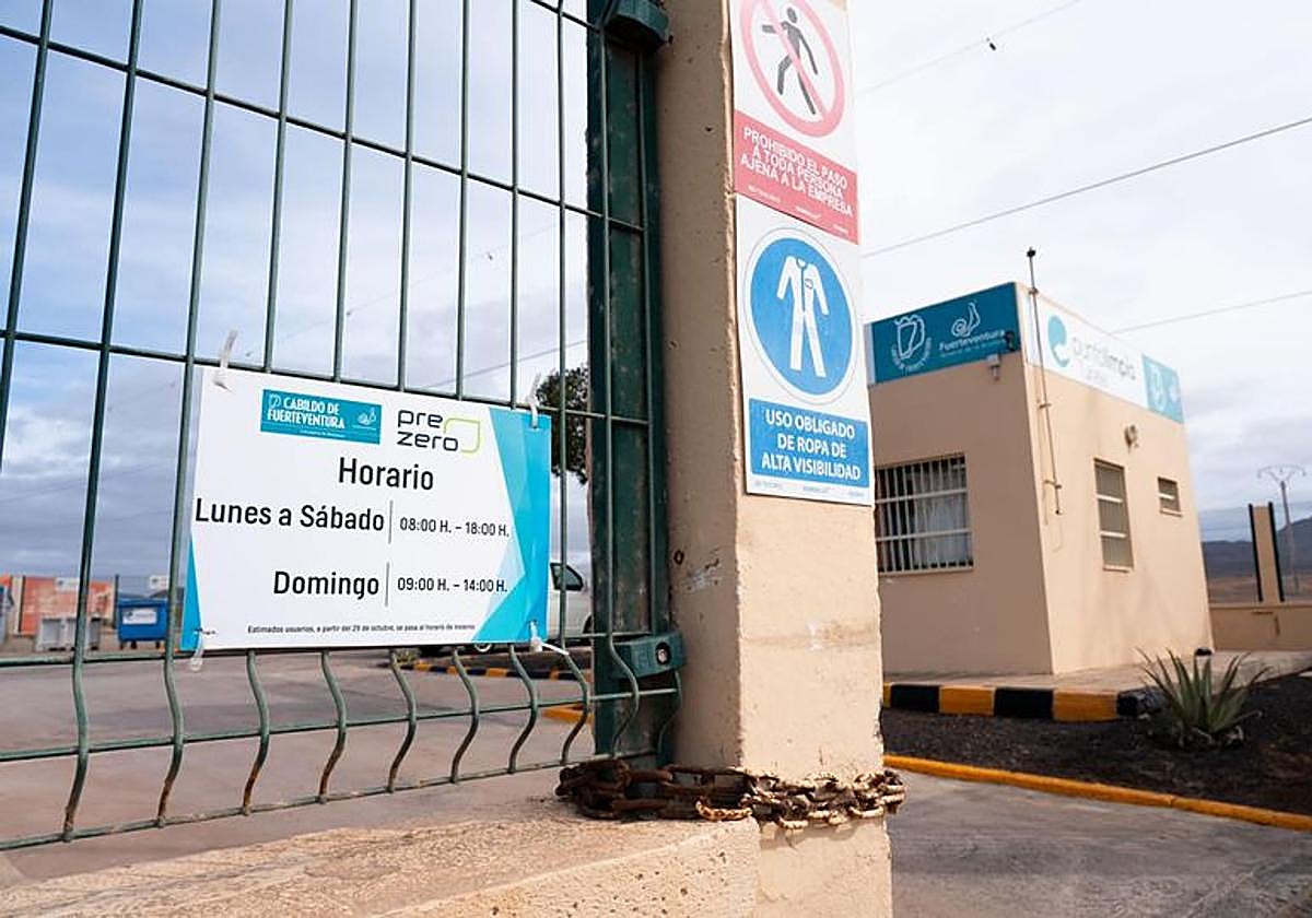 Uno de los cuatro puntos limpios del Cabildo.