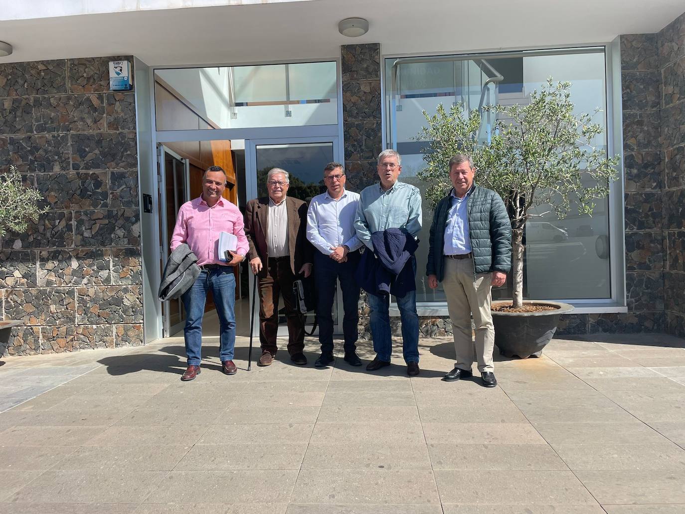 Francisco Atta presidió su primera junta junto al resto de alcaldes.