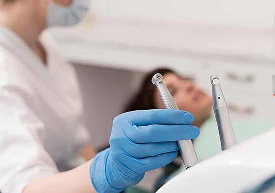 Detenidos por intrusismo profesional en una clínica dental de Lanzarote