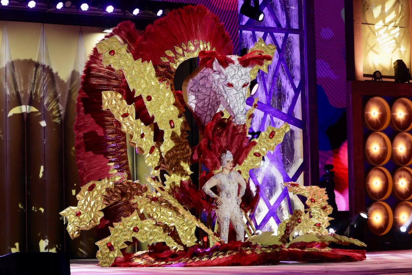 La gala de la reina del carnaval de Maspalomas, en imágenes