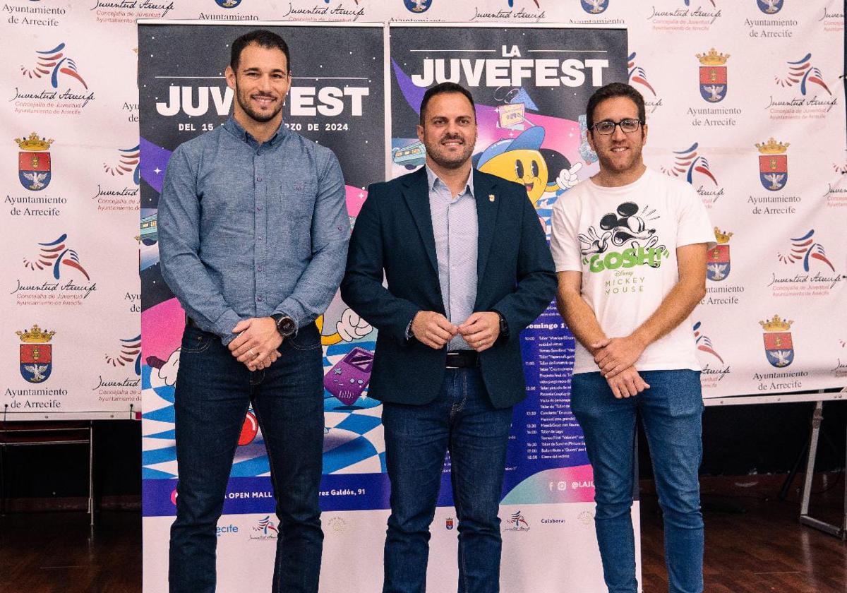 Presentación en la Casa de la Juventud.