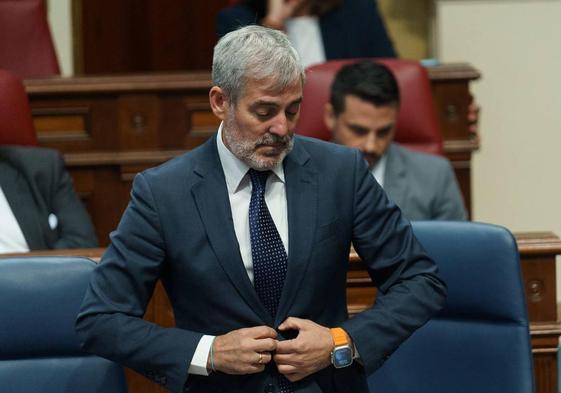 Imagen de archivo de Fernando Clavijo en el Parlamento de Canarias.