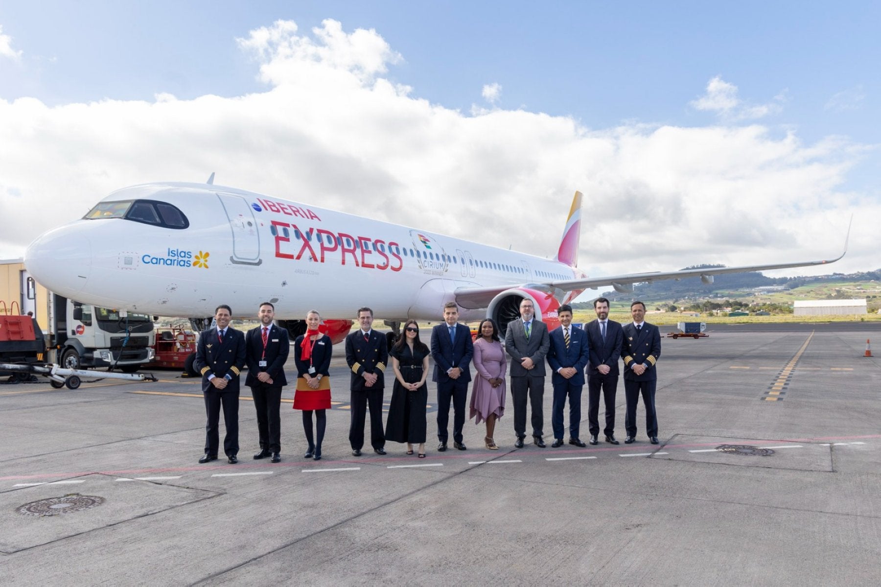 Iberia Express recibió ayer un premio en Los Rodeos que la acredita como aerolínea más puntual de Europa.