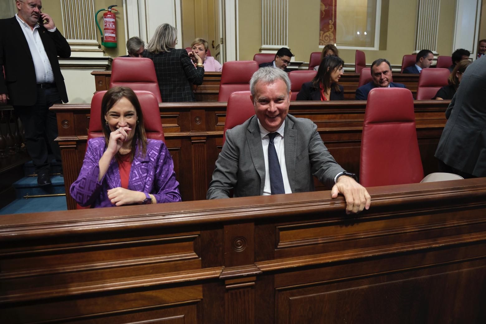 El debate del estado de la nacionalidad canaria, en imágenes