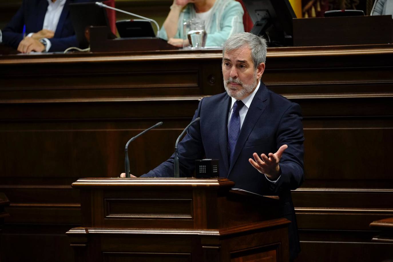 El debate del estado de la nacionalidad canaria, en imágenes