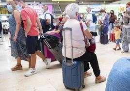 Imagen de archivo de esperas en el Aeropuerto de Tenerife Norte.