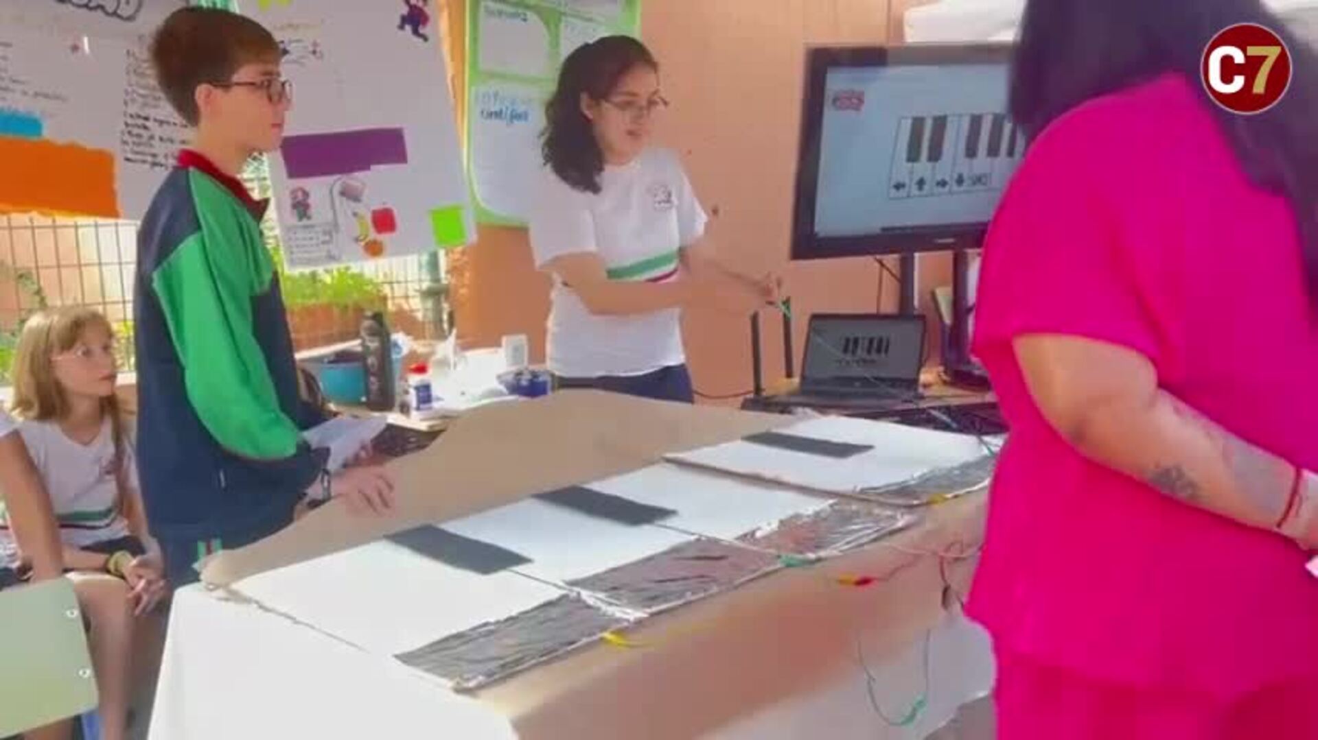 Feria de la Ciencia en el CEIP Federico García Lorca
