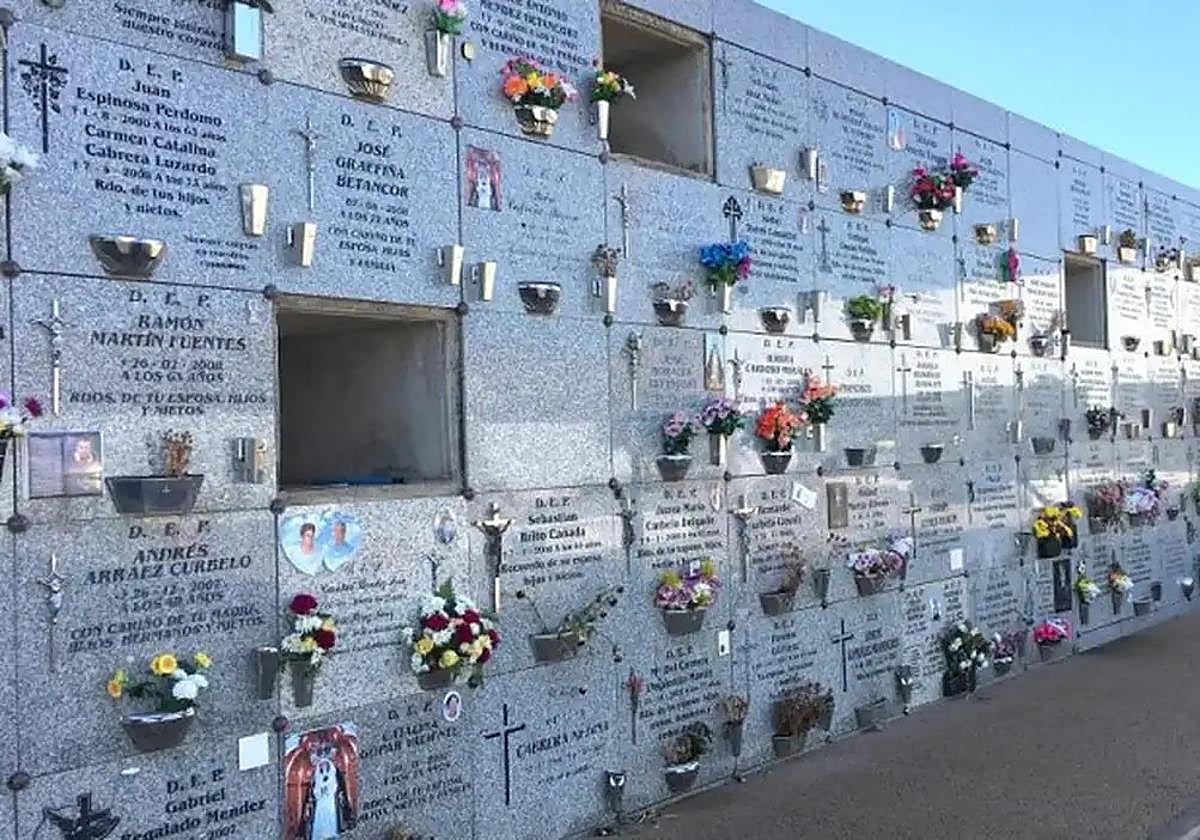 Nichos en el cementerio de San Román en Arrecife.
