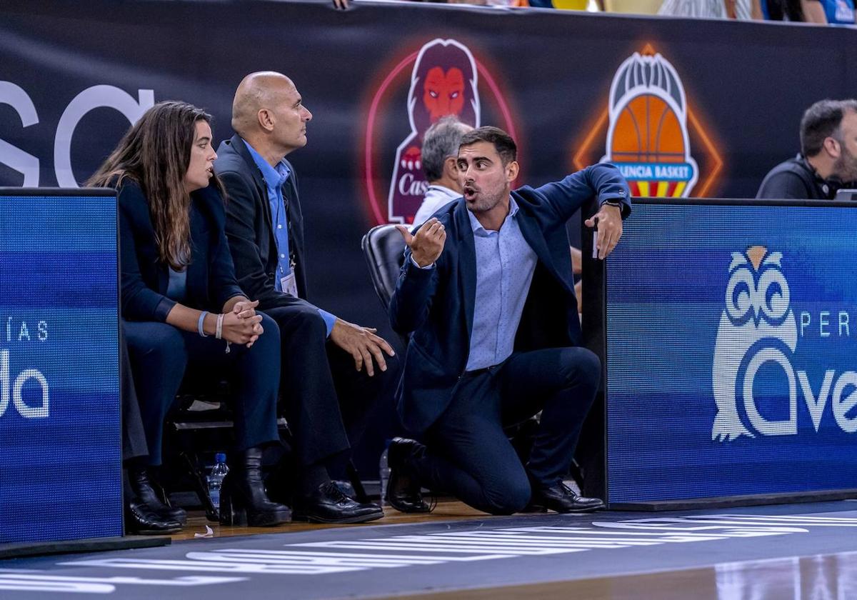Tony Viera, técnico del SPAR Gran Canaria durante un partido.