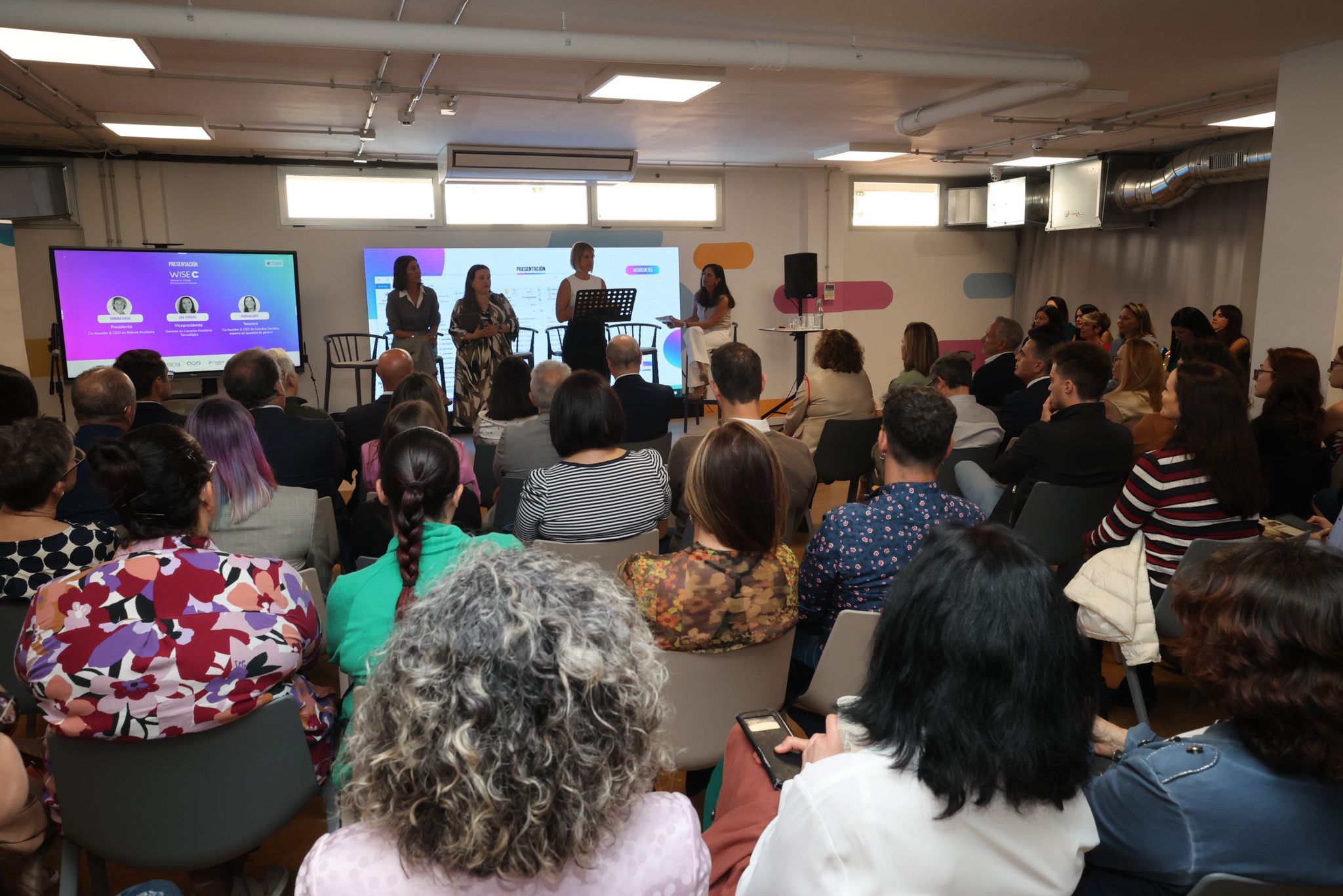 Las imágenes del nacimiento de Wise Canarias, primera asociación de mujeres STEAM de Canarias