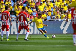 Munir, ante el Almería.