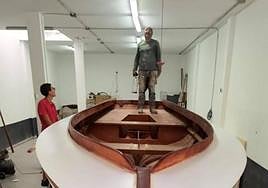 El bote Minerva está de fiesta.