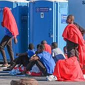 Las autonomías rechazan que las islas deriven menores a ONG de la península