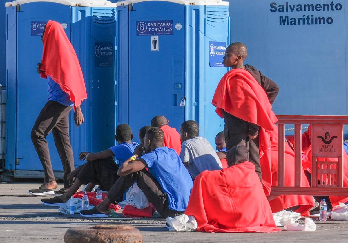 Imagen de archivo de inmigrantes que alcanzaron las costas canarias.