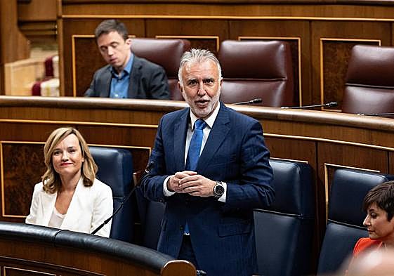 El ministro Ángel Víctor Torres en el Congreso de los Diputados.