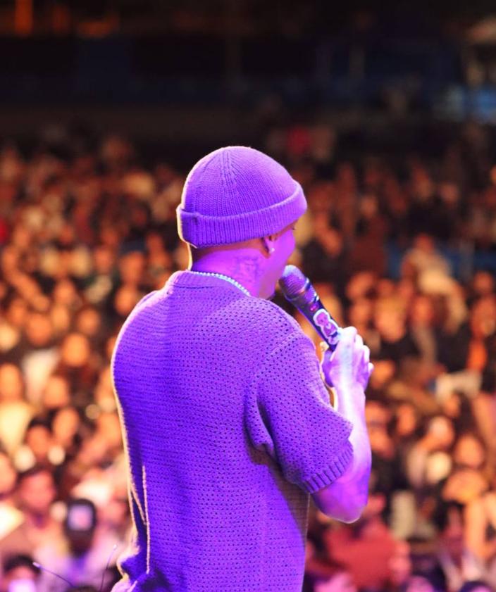 Imagen secundaria 2 - Tiago PZK deslumbró en el DN7 Festival Vol. 3