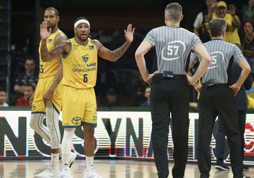 ¿Qué decisiones arbitrales cuestiona el Dreamland Gran Canaria en el derbi?