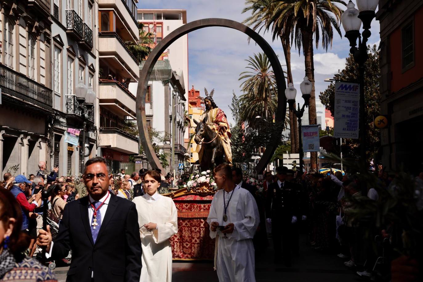 La procesión de La Burrita en la capital grancanaria, en imágenes