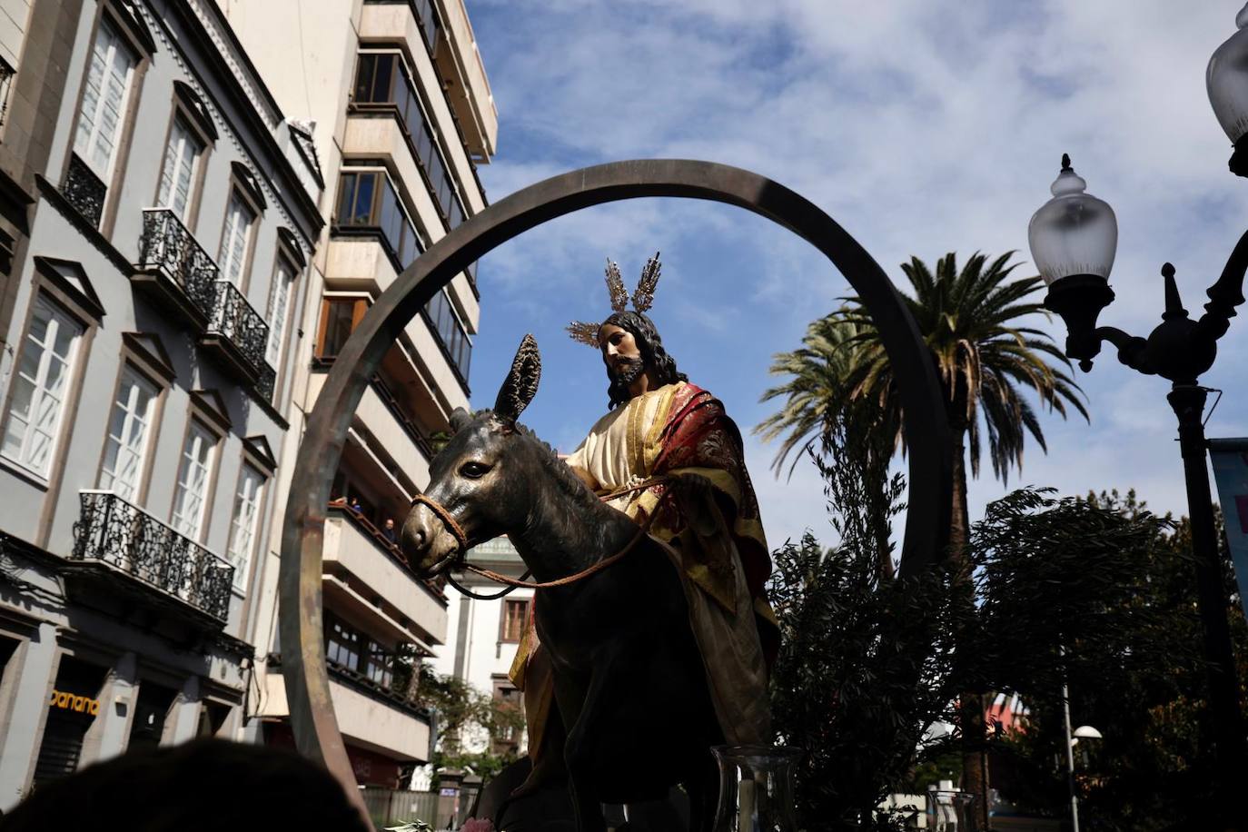 La procesión de La Burrita en la capital grancanaria, en imágenes