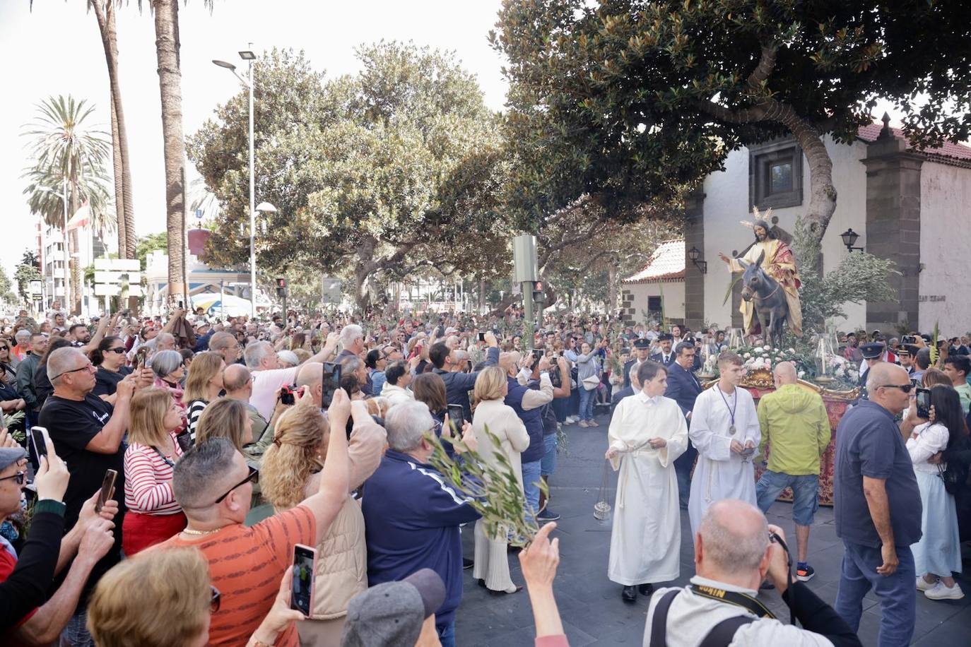 La procesión de La Burrita en la capital grancanaria, en imágenes