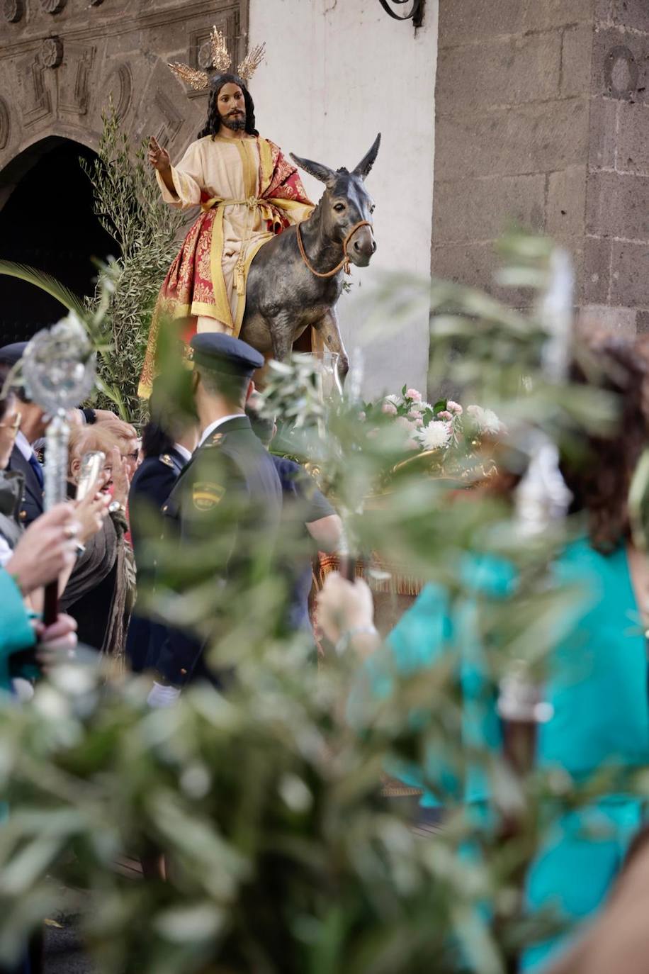 La procesión de La Burrita en la capital grancanaria, en imágenes