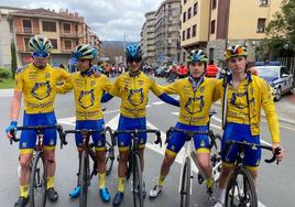 Los componentes del Gran Canaria Bike Team, en tierras vascas.