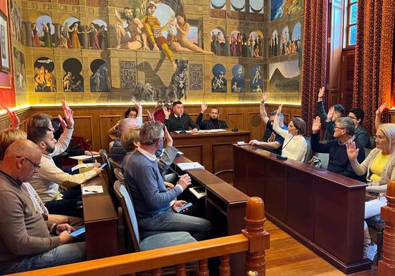 Imagen del pleno ordinario celebrado en el Ayuntamiento de Gáldar.