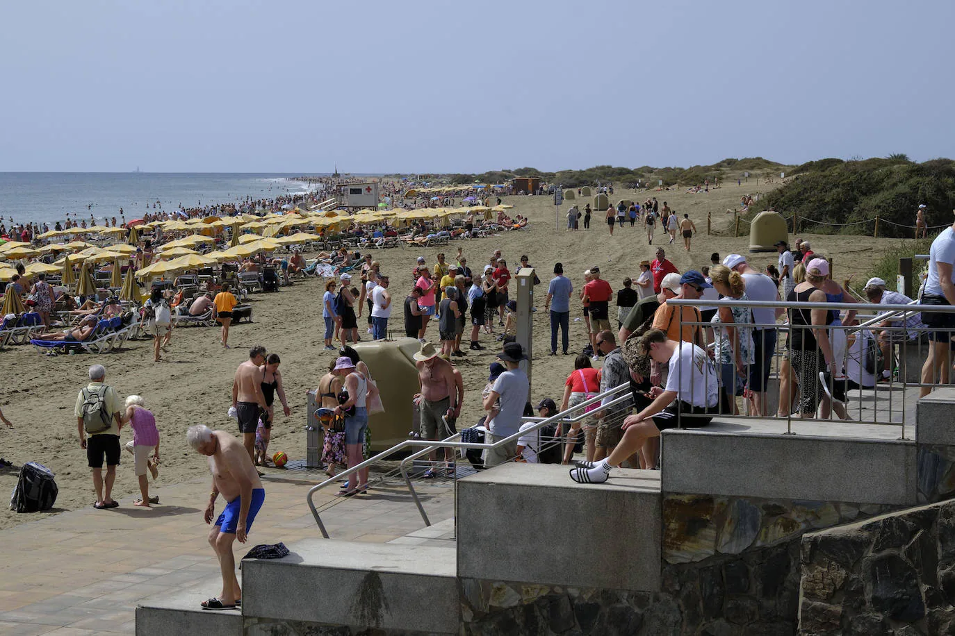 Secondary image 1 - Image of the Playa del Inglés area in Gran Canaria.