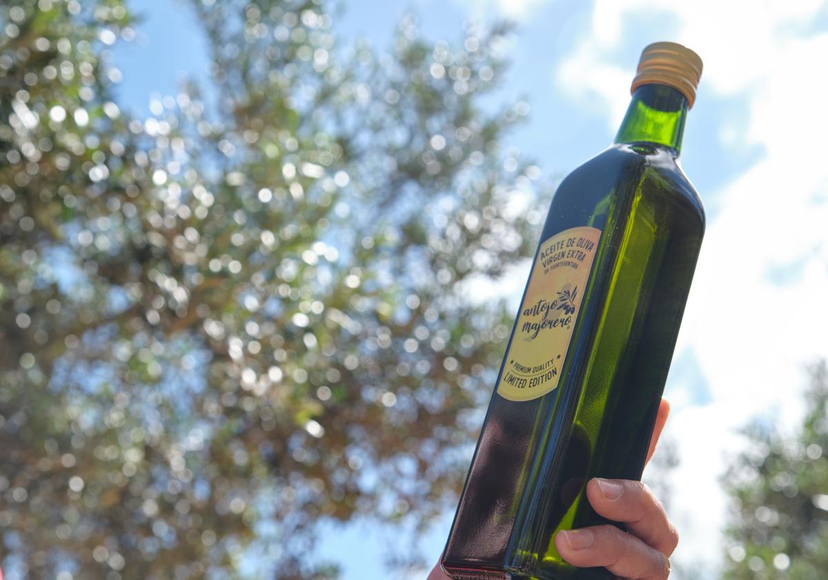De la cosecha de 'Antojo majorero' lleva vendida casi la mitad y la embotelló en octubre.