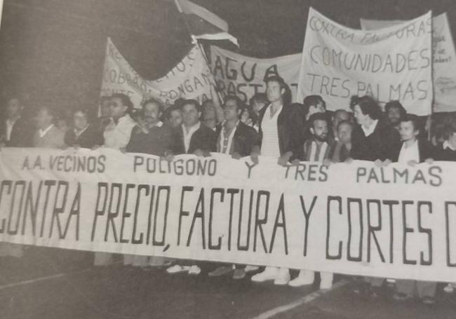 Manifestación durante la guerra del agua,