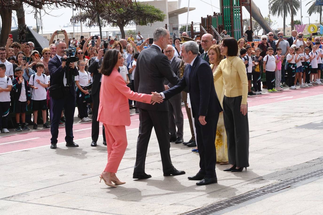 Así fueron recibidos los reyes en Las Palmas de Gran Canaria