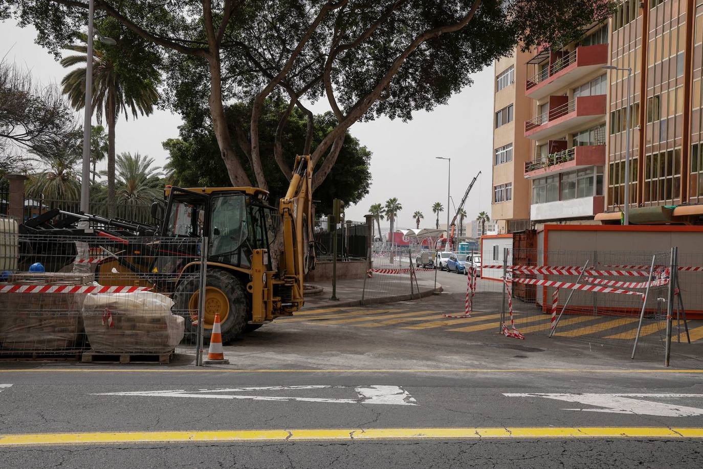 La Isleta reivindica el doble sentido de la calle José Guerra