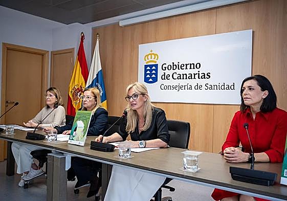 Momento de la comparecencia ante los medios de la consejera Esther Monzón este jueves.