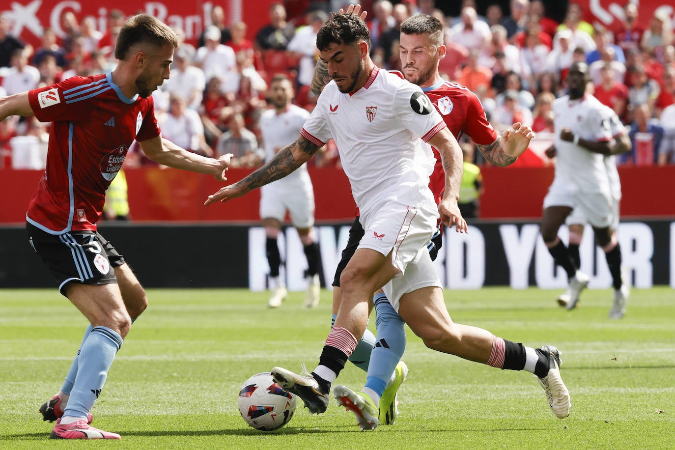 Isaac Romero se ha convertido en la gran esperanza sevillista.