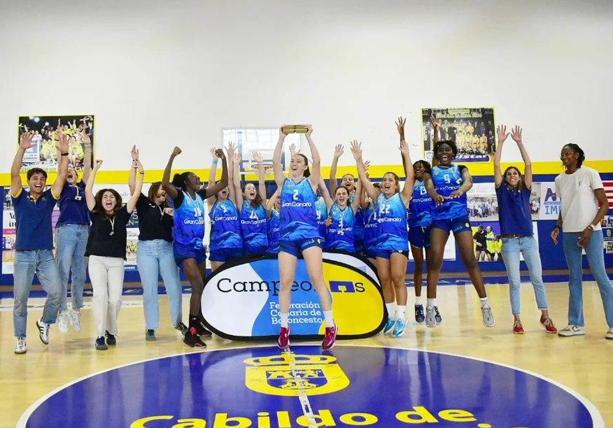 El Granca júnior vence al SPAR en la final del Regional y estrena su palmarés