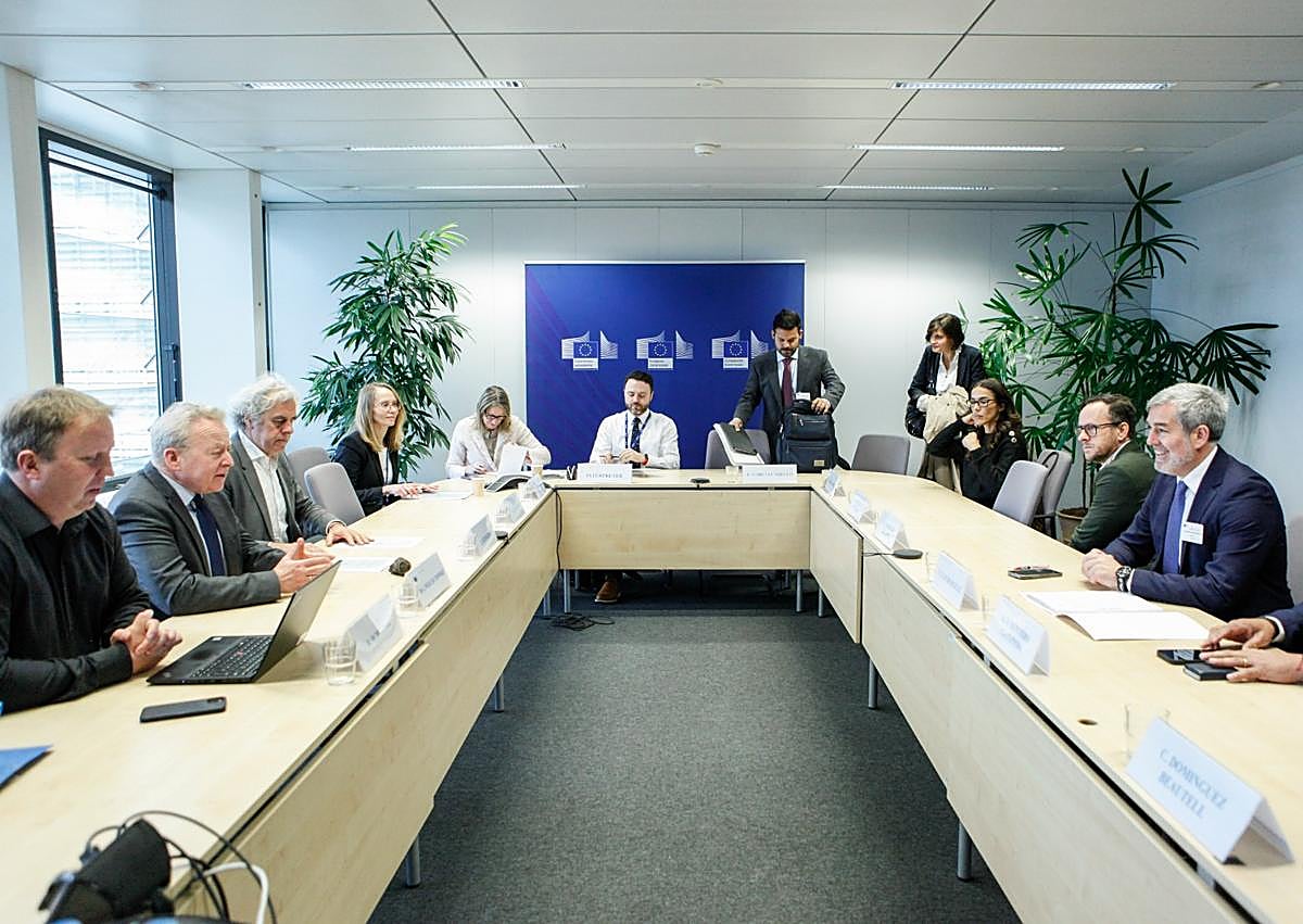 Imagen secundaria 1 - Europa se compromete a elevar la ficha financiera del POSEI