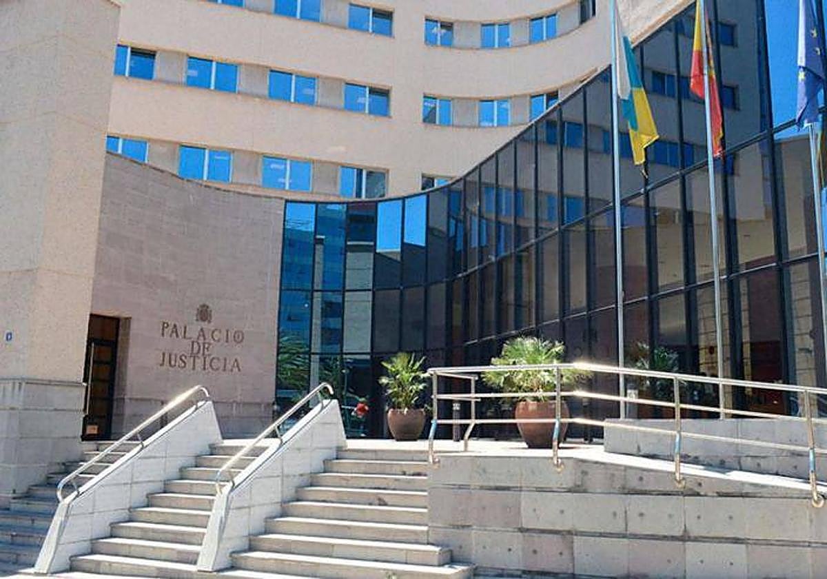 Imagen de archivo de los juzgados en Santa Cruz de Tenerife.