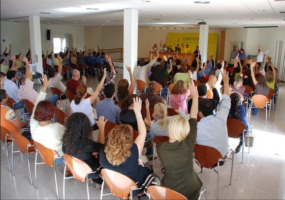 Foto de archivo de una reunión de trabajadores del Ayuntamiento de Santa Lucía de Tirajana.