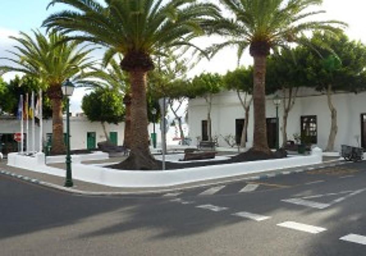 Exterior del Consistorio de Yaiza.