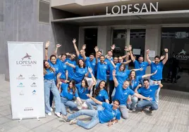 El equipo de Lopesan Hotel Group calienta motores para la CANARIAS7 Carrera de las Empresas.