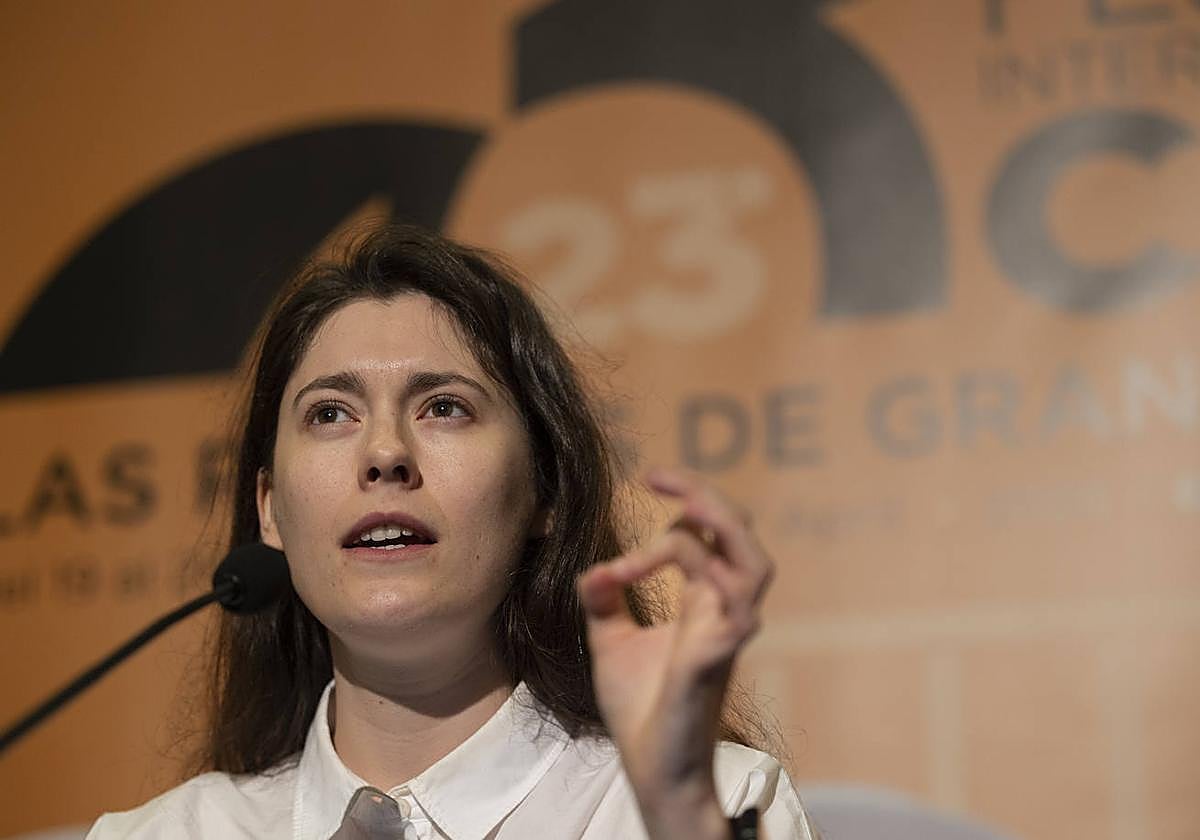 La actriz Carolina Campanela, este lunes en el festival.