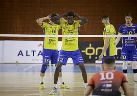 Imagen del primer partido de playoffs entre el CV Guaguas y el CV San Roque.