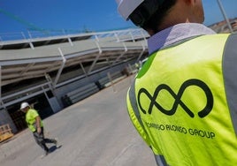 El silo de coches de Domingo Alonso ultima su puesta a punto en el Puerto