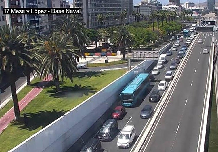 Imagen de las retenciones causadas por el accidente.