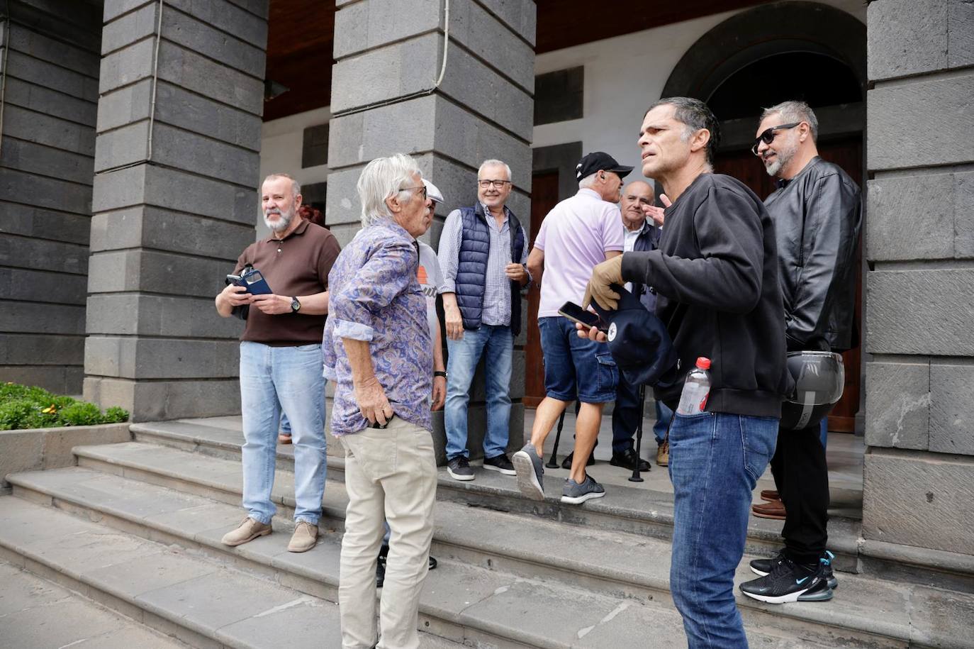 Concentración vecinos de La Isleta en Santa Ana