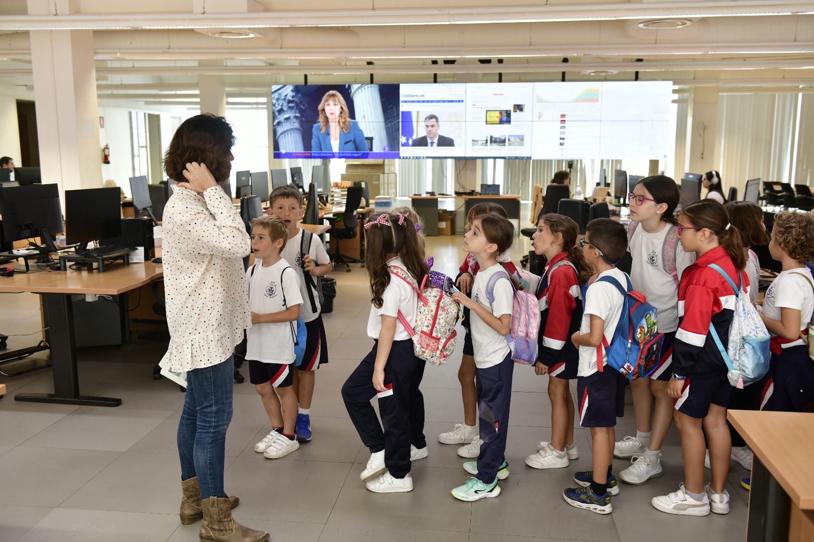 Las imágenes de la visita del CEIP Santa Bárbara a CANARIAS7