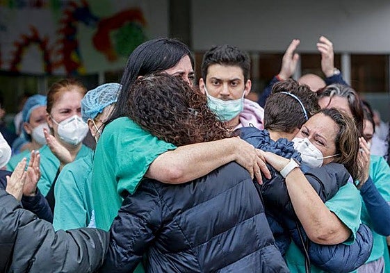 Sanitarios en Las Palmas de Gran Canaria en plena lucha contra el covid19.