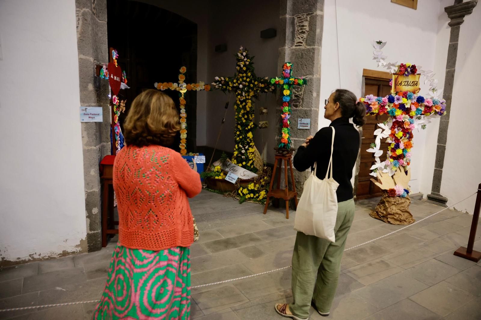 La inauguración de la Exposición de cruces, en imágenes