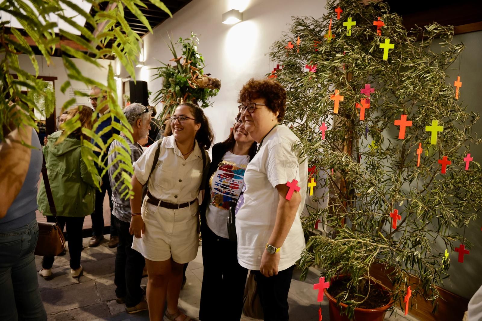 La inauguración de la Exposición de cruces, en imágenes